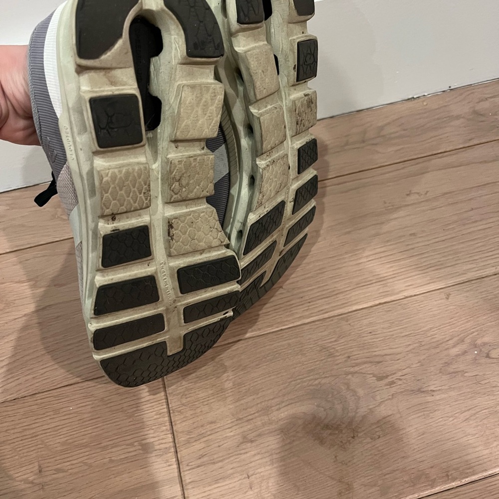 On Running - Cloud Runner Sneaker - image 6